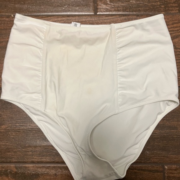 Aerie White High Waist full coverage bathing suit bottom - Picture 1 of 3